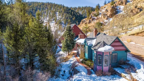 The Victorian at Valley Glen- a romantic mountain getaway - Lantställe