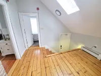 Contemporary Coastal 2 Bed - Condos