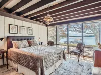 Dogwood Bay Hotels in Fallstown