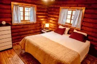 Westby Hideaway: Charming & Cozy 2-Bedroom Cabin on a Peaceful Dead-End Road. - 3-Star