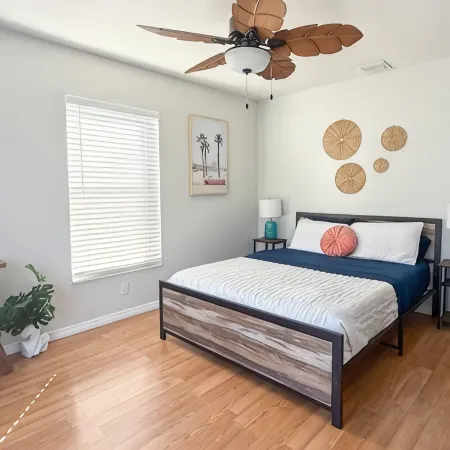 Charming 3-bedroom house with Heated Pool in Lake Worth Beach