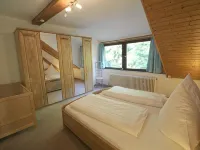 Cozy, comfortably furnished apartment for up to 7 people with balcony Hotels in Immerath