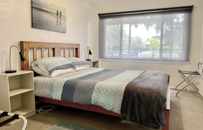 Sandy Bottom self-contained  unit - Hear the waves while you sleep.