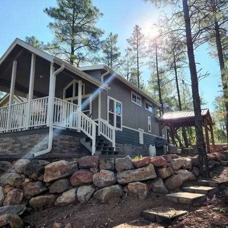 Luxurious Tiny Cottage-Relax-Hike-Fish-Eat!!