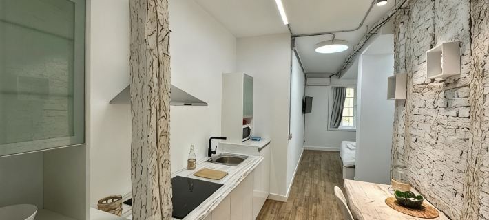 Apartamentos Carolina by Gaiarooms Hotels in León