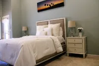 South Mountain Sanctuary-backyard privacy- -cul-de-sac- pool-STR2024003324 Hotels in Ahwatukee Foothills