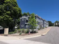 Riverwalk One Condo with rooftop deck - Boutique