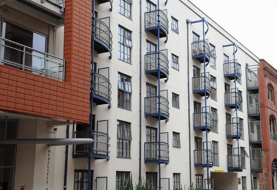 Redmayne House - Housity