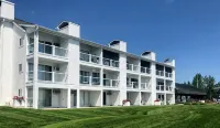 Waterfront Setting w/ Top-Floor Views Overlooking Lake Charlevoix - balcony