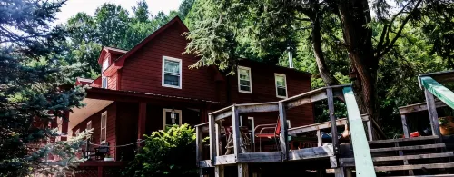 Mountain Harbour B&B and Hiker Hostel - Wifi