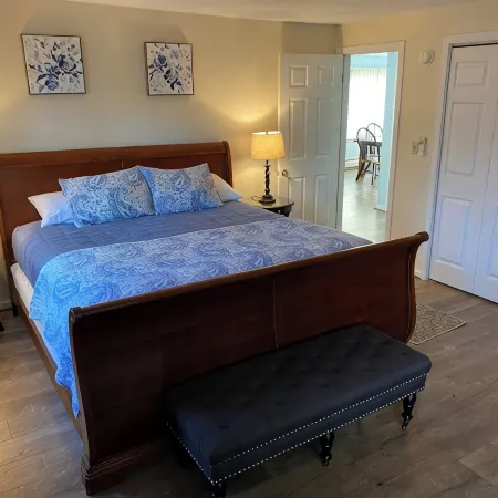 Warm and Inviting, Close to the Best New England Hiking and Outdoor Fun!