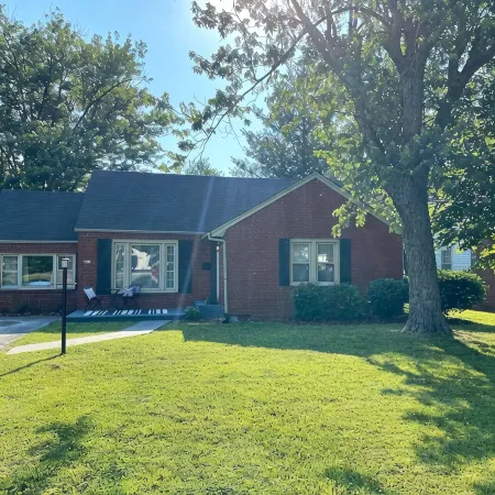 Kentucky Comfort Central Retreat, 2 Bedroom Home