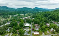 Artisan Gem - 2 BR / 1 Bath - Homestays