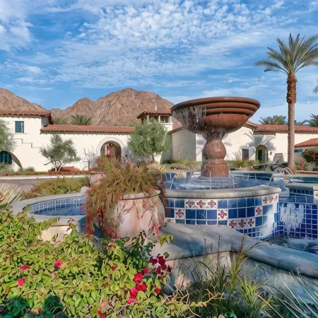 Desert Crown Jewel Studio Retreat in La Quinta #B