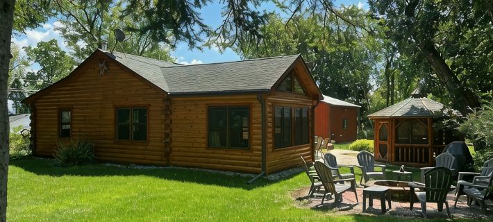Cozy Log Home Hotels in Geneva