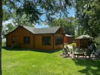 Cozy Log Home - 3-Star