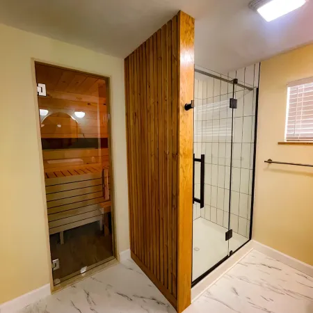 Peaceful space in the country. Deck&private indoor sauna. Surrounded by nature!
