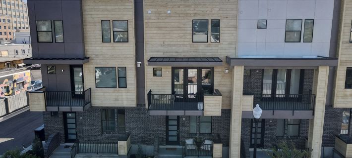 Downtown Modern 3-Bed Townhome with Bright, Upgraded Interiors & Books to read Hotels in Provo