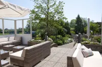 Hotel Op Diek - parking