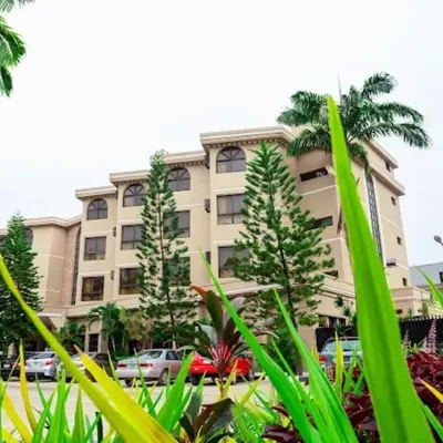 Dees Hotels, Apartments and Suites Hotels near Apple Junction