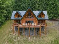 Lake front Lodge on Lake Swift - 5-Star
