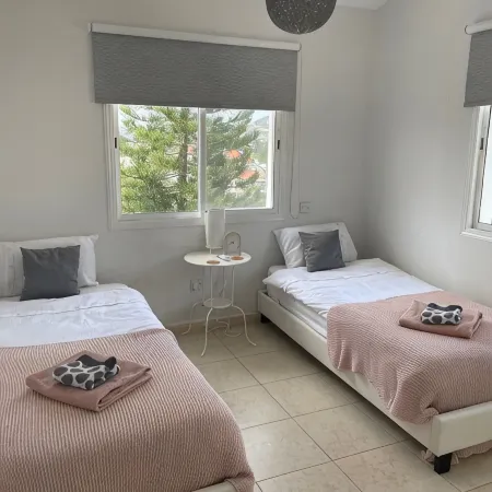 Spacious Villa with stunning views over the Ocean with pool heating available.