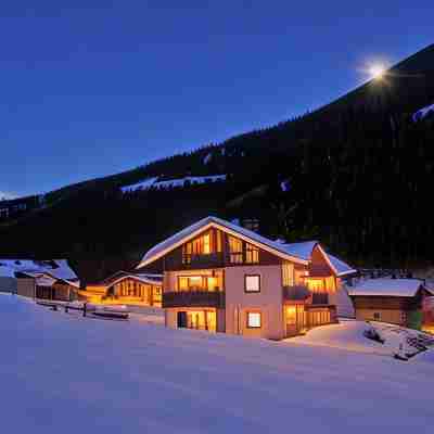 Chalet la Rugiada Hotel Exterior