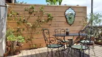 VILLA, 55 m2, BIOT, 4 / 6Pers, south-facing wooden terrace, swimming pool in private domain - WiFi
