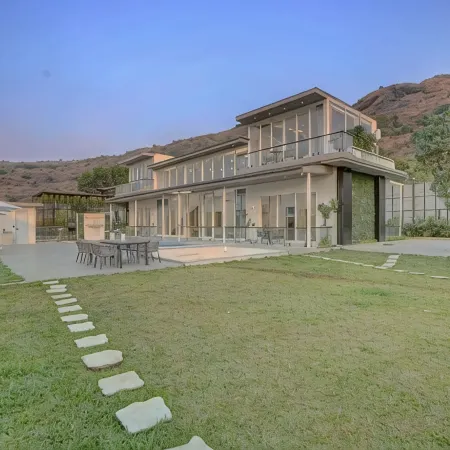 ELIVAAS Meraki Luxe 6BHK Glass Villa