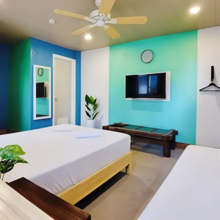 Den Den Guesthouse