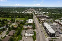 Main Street, Mountain View Luxury Condo in Bozeman - 4-نجوم