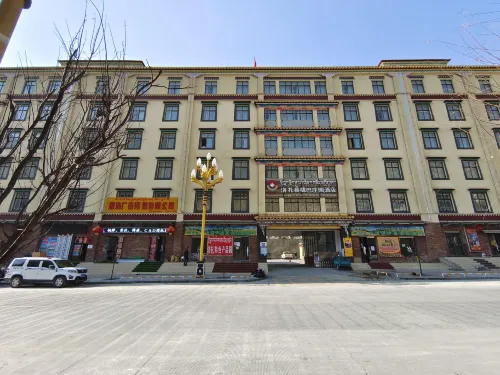 Loza Namba Manor Hotel Hotel di Lhozhag County