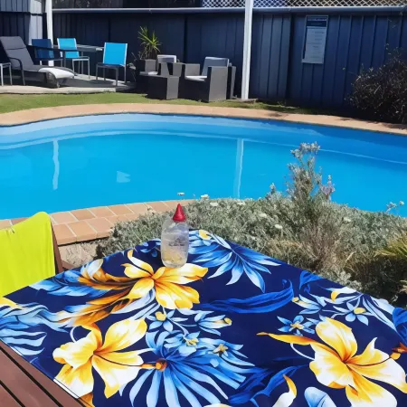 Avlon Gardens Motel