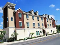 Cityview Inn & Suites Downtown /RiverCenter Area Hotels near Henry B. González Convention Center