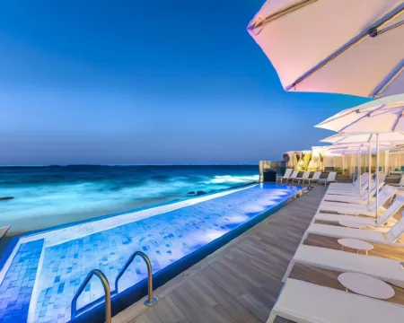 コンダド オーシャン クラブ - アダルト オンリー コンダドのホテル