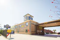 Home Place Inn - Motels