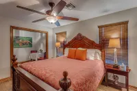 The Whispering Pines Inn Bed & Breakfast Hotels in Norman