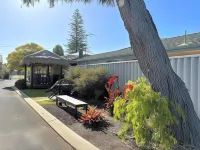 Busselton Gale Street Motel & Villas Hotels in Басселтон