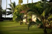 Weligama Bay Resort Отели рядом с достопримечательностью «Pushparama Temple»