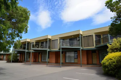 Comfort Inn & Suites Lakes Entrance Hotels near The Griffiths Sea Shell Museum and Marine Display