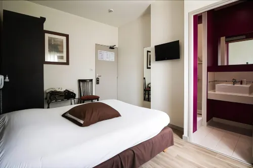 Villefranche Ambiance Hotel Limas Hotels in Jassans-Riottier
