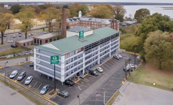 Quality Inn Memphis Downtown