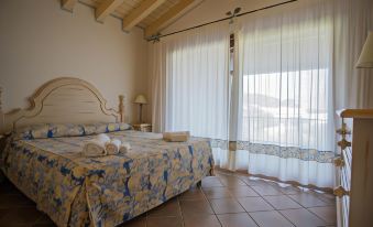 Beautiful Il Giardino Degli Oleandri 1 Bedroom Sleep 4 (Plus Extra Child)