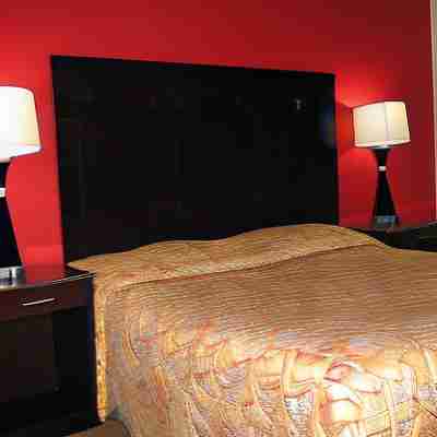 Town House Inn and Suites Rooms