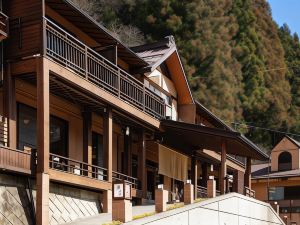 四万温泉柏屋旅館