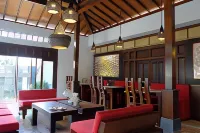 Puri Langenarjan Guest House Hotels in Kraton