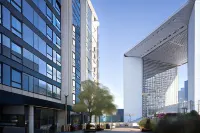 Hilton Paris la Defense Các khách sạn gần IESEG School of Management