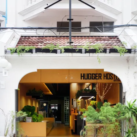 Hugger Hostel Отели рядом с достопримечательностью «Освященный проспект Lime»