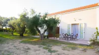 Olive Trees Garden Lixouri Отели рядом с достопримечательностью «Petani Beach»