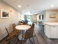 Long Beach Suites Hotels in Gloucester